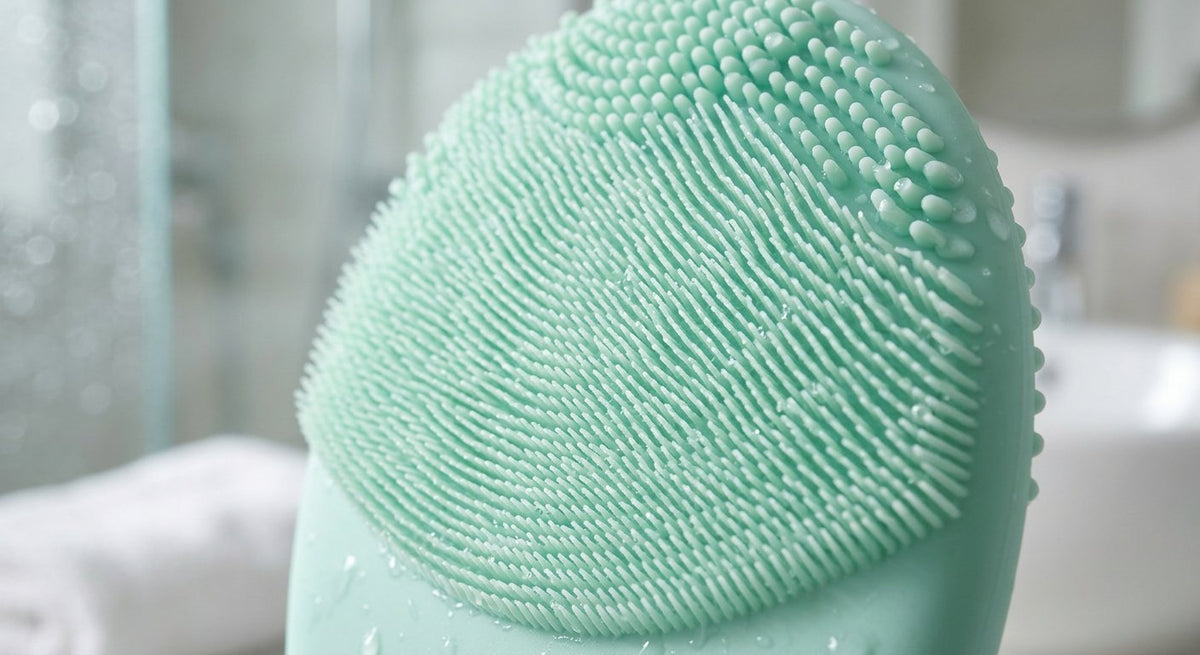 Brosse Nettoyante Sonique – Le Secret d'une Peau Radieuse et Purifiée