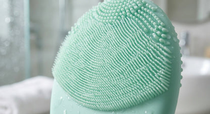 Brosse Nettoyante Sonique – Le Secret d'une Peau Radieuse et Purifiée