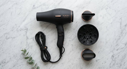 Sèche-Cheveux Ionique Pro – Brillance Miroir et Séchage Ultra-Rapide